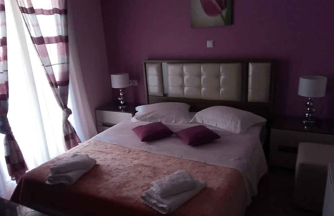 Paraskevi'S Luxury Studios-1